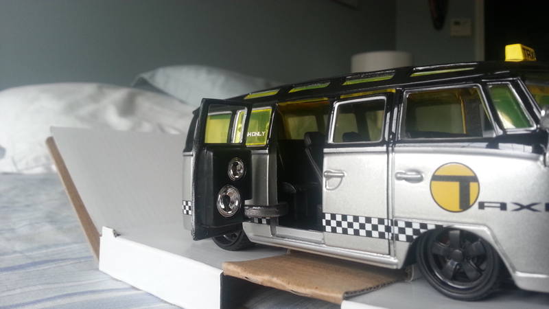 Illustration for article titled VW taxi van!